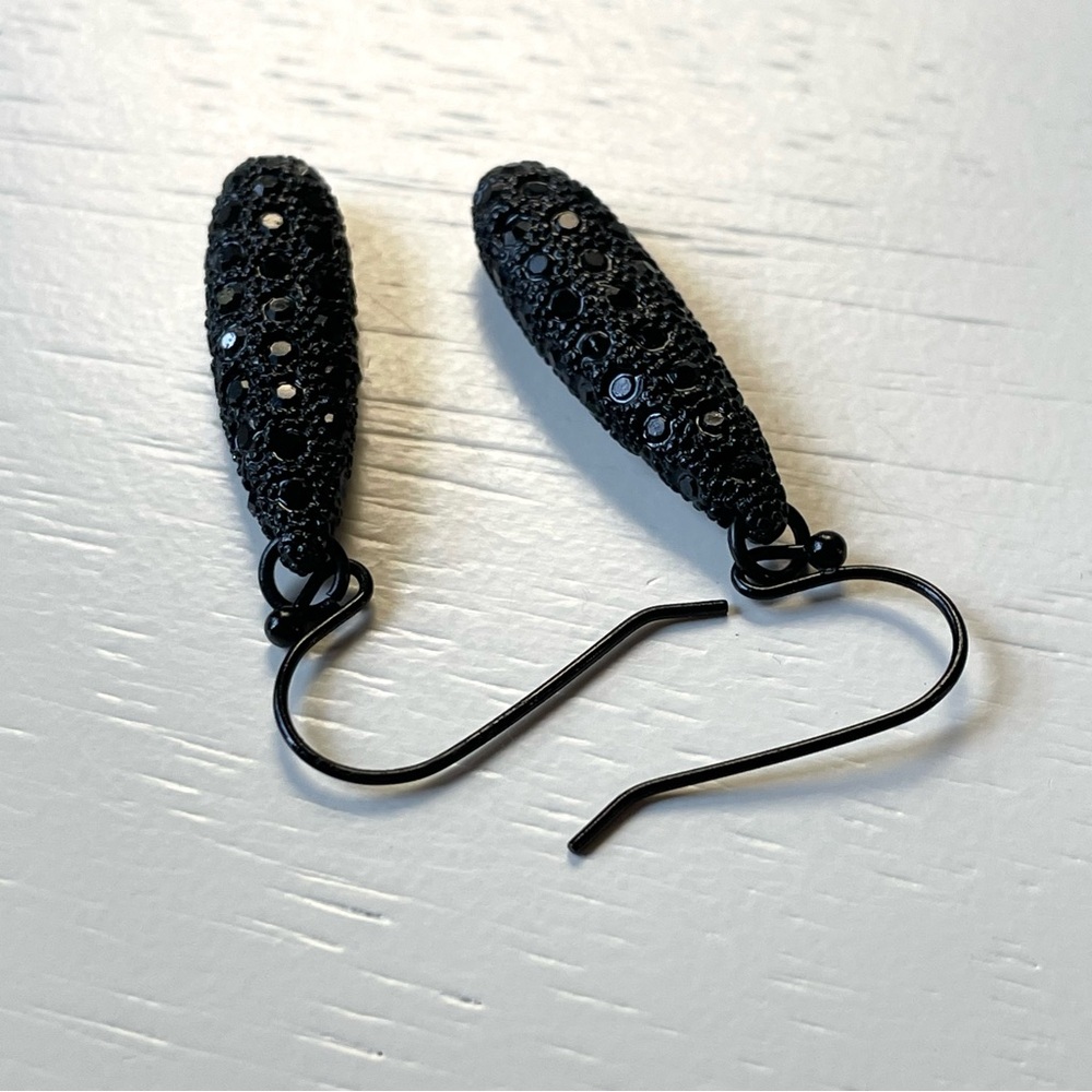 Black Lia Sophia (?) rhinestone dangle teardrop earrings goth sparkly - Picture 4 of 12